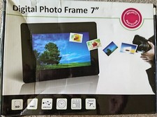 Digital photo frame for sale  LEEDS