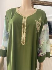 Caftan robe arabe d'occasion  Sainte-Menehould