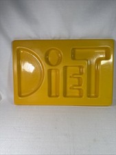 Bandeja de servir vintage Arthur Umanoff retrô MCM amarelo tagarela DIETA ANOS 70 20x13" comprar usado Bandeja de servir vintage Arthur Umanoff retrô MCM amarelo tagarela DIETA ANOS 70 20x13" comprar usado  Enviando para Brazil