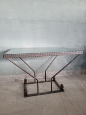 Tavolino esterno con usato  Lesegno