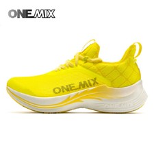 Scarpe corsa onemix usato  Rometta
