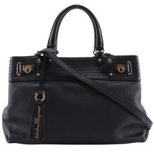 Usado, Bolsa tote Salvatore Ferragamo Gancini AB-21C464 2WAYS ombro couro de bezerro preto... comprar usado  Enviando para Brazil