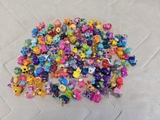 Grande Lote de 126 Mini Figuras Hatchimals/Squinkies/Doorables/Littlest Pet Shop comprar usado Grande Lote de 126 Mini Figuras Hatchimals/Squinkies/Doorables/Littlest Pet Shop comprar usado  Enviando para Brazil