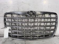 Calandre chrysler 300c d'occasion  Génissac