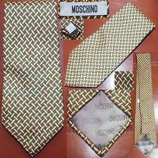 Moschino vintage cravatta usato  Milano