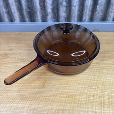 Antiga frigideira de vidro âmbar Corning Vision 10” com tampa profunda 3” waffle França comprar usado  Enviando para Brazil