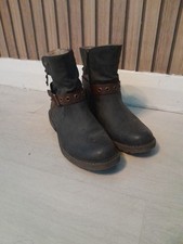 pavers relife boots for sale pavers relife boots for sale SALTBURN-BY-THE-SEA