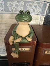 Laubfrosch als kantenhocker gebraucht kaufen  Issum