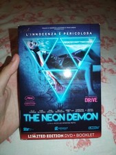 The neon demon usato  Bologna