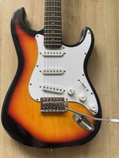 Stratocaster gitarre sunburst gebraucht kaufen  Dortmund