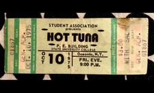 Hot tuna oneonta d'occasion  Expédié en Belgium