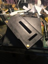 Custodia pelle personalizzata usato Custodia pelle personalizzata usato  Spedire a Italy