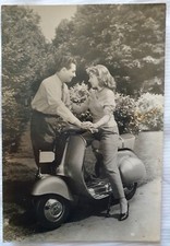 Cartolina vespa scooter usato Cartolina vespa scooter usato  Italia