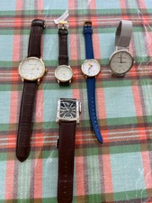 Lot montres neuves d'occasion  Saint-Vaast-la-Hougue