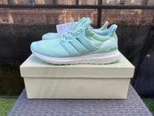 Adidas ultra boost d'occasion  Paris IV