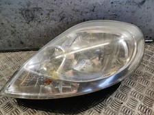 Vauxhall vivaro headlight for sale Vauxhall vivaro headlight for sale  LONDON