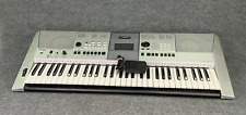 Usado, Teclado eletrônico Yamaha PSR-E413 61 teclas com pedal de sustentação - para peças comprar usado  Enviando para Brazil