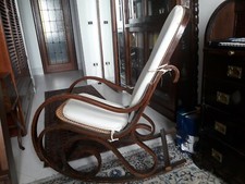 Dondolo stile thonet usato  Livorno