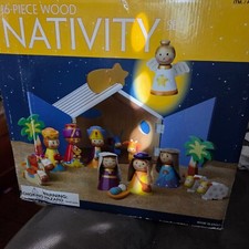 Wood nativity set for sale  Fairfield