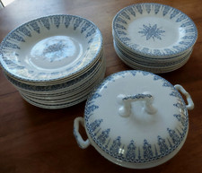 Assiettes anciennes creuses d'occasion  Garéoult