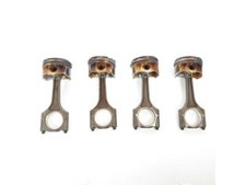 Set bielle pistoni usato Set bielle pistoni usato  Torre del Greco
