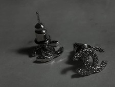 Orecchini chanel vintage usato  Comiso