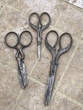 Ancienne paire ciseaux d'occasion  Les Sorinières