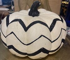 Abóbora branca grande vintage com moldura preta em ziguezague ao redor isopor Halloween , usado comprar usado  Enviando para Brazil
