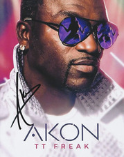 Akon autographed 8x10 for sale  Colleyville