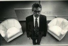 Usado, 1991 Press Photo Daniel Begel, Faculdade de Medicina de Wisconsin - mja09738 comprar usado  Enviando para Brazil