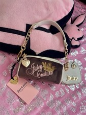 Mini bolsa barril Juicy Couture 'The Key to Juicy' - Marrom comprar usado  Enviando para Brazil