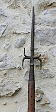 Arme hast médiévale d'occasion  Morestel