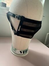 Creepyyeha: Ellen Sheer Face Mask, preta com ferragens prateadas - excelente, usado comprar usado  Enviando para Brazil