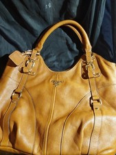 Prada women medium for sale  Hemet