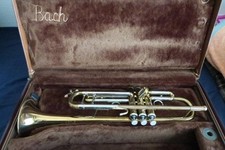 Trompete Bach 180 ml modelo 37G acabamento em laca bronze dourado toca muito bem comprar usado  Enviando para Brazil