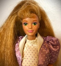 Boneca Barbie cara de sarda, cabelo frisado loiro morango, olhos verdes, roupa 3 peças comprar usado  Enviando para Brazil