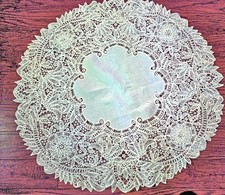 Vtg table topper for sale  Thomaston