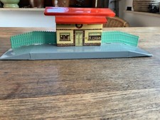 Blechspielzeug station made gebraucht kaufen  Berlin