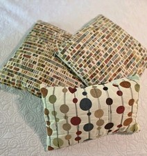 Throw pillows set for sale  Talking Rock