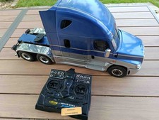 Camion tamiya freightliner d'occasion  Rennes-