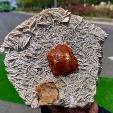 Cristallo minerale moscovite usato  Spedire a Italy