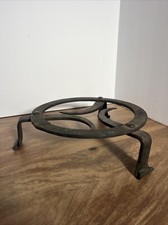 ANTIGA CHALEIRA FORJADA À MÃO TRIPÉ SUPORTE PLACA PÉ REBITE LAREIRA CHAMINÉ comprar usado  Enviando para Brazil