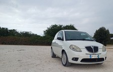 Lancia ypsilon 1.3 usato  Roma