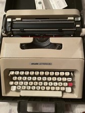Macchina scrivere olivetti usato  Casalpusterlengo