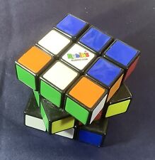 Authentic 3x3x3 rubik d'occasion  Expédié en Belgium