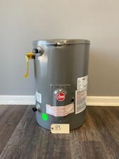 NUEVO Calentador de agua eléctrico punto de uso Rheem de 10 galones. Artículo #83 segunda mano  Embacar hacia Mexico