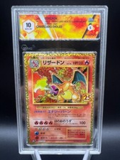 Charizard holo graad usato  Venaria Reale