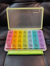 Estuche de viaje organizador de pastillas semanal a prueba de humedad 4 veces al día segunda mano  Embacar hacia Mexico