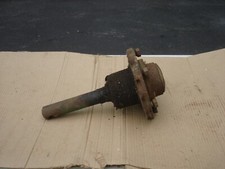 Antigo cubo de trator/implemento John Deere ou Oliver com eixo, tampa e parafusos prisioneiros EWC #1, usado comprar usado  Enviando para Brazil