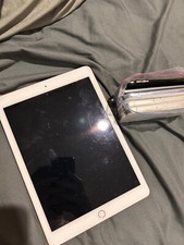 iPad 6ª geração comprar usado  Enviando para Brazil